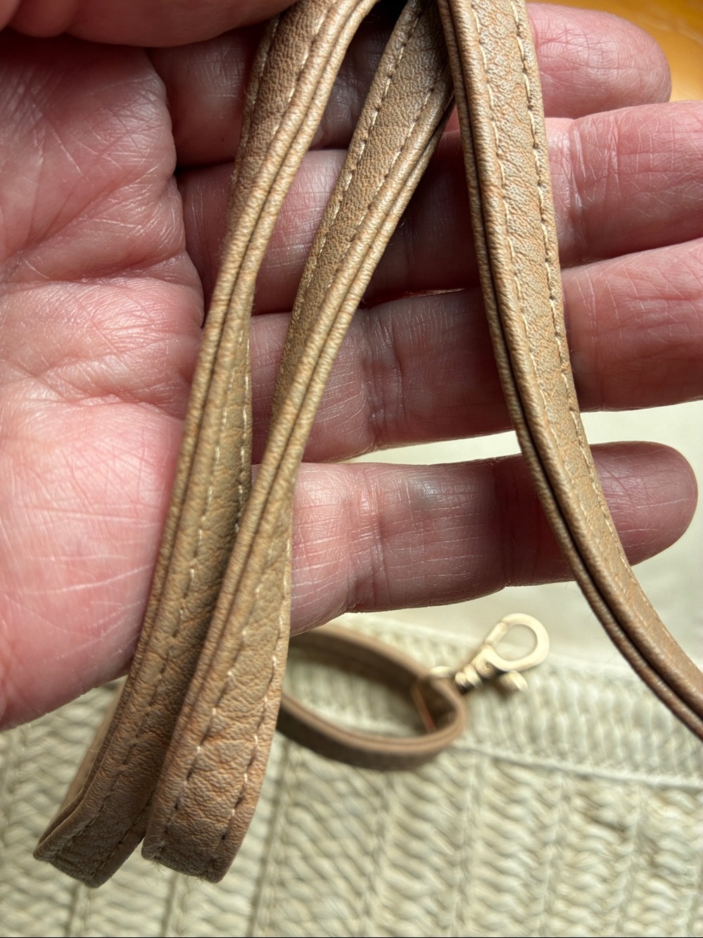 Woven Straw Clutch Wristlet and crossbody bag in Cream. - Picture 6 of 11